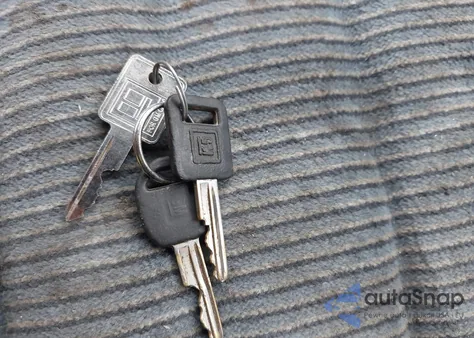 1993 Chevrolet Suburban K1500 from USA, damaged, VIN 1GNFK16KXPJ306881